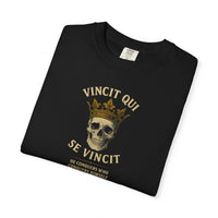 Load image into Gallery viewer, Vincit Qui Se Vincit — He Conquers Who Conquers Himself | Premium Stoic Crowned Skull Design